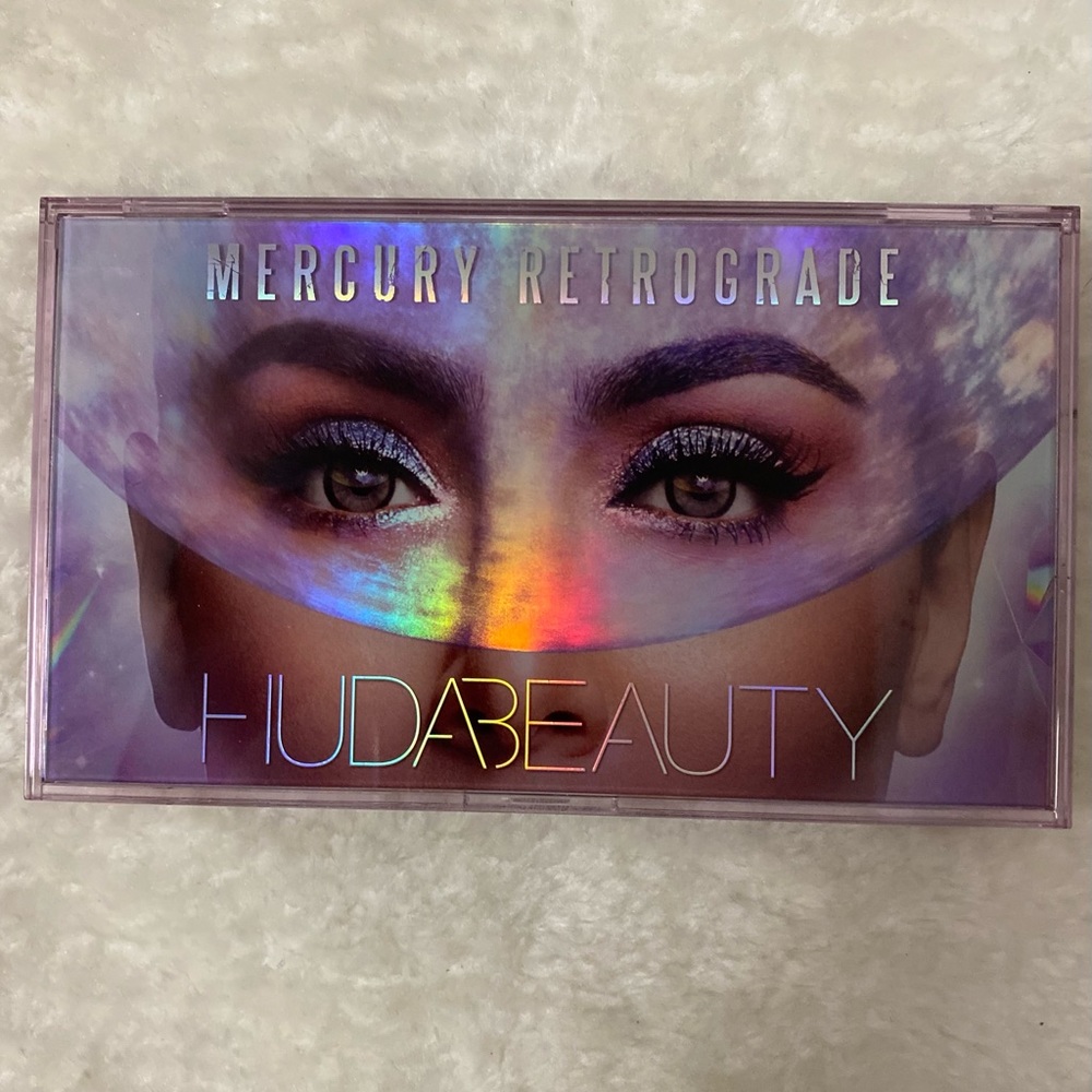 Huda Beauty Mercury Retrograde Eyeshadow Palette